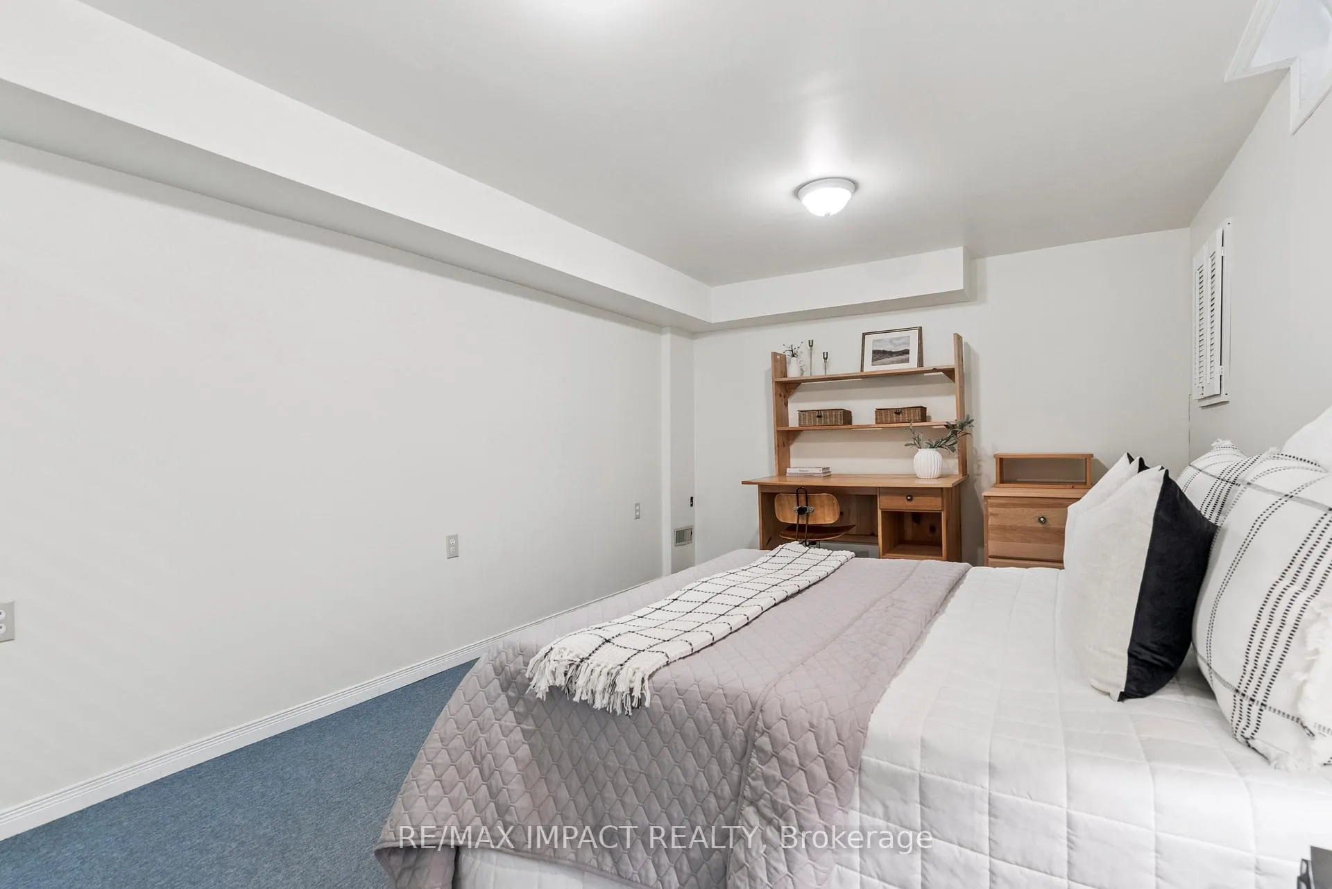 Photo 35 of 145 Hialeah Crescent, Whitby, Blue Grass Meadows — HOMEH