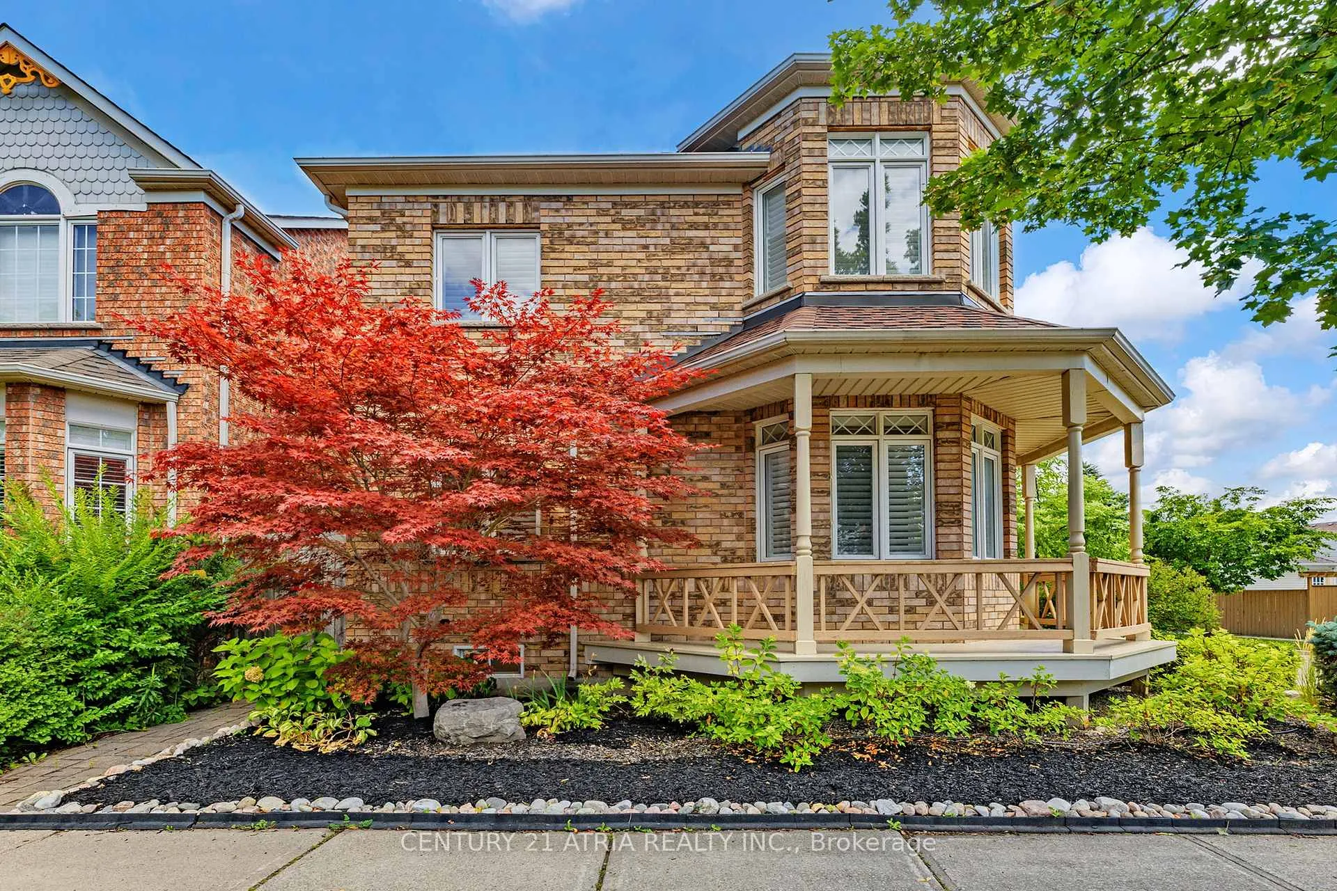 Photo 5 of 53 Country Glen Road, Markham, Cornell — HOMEH
