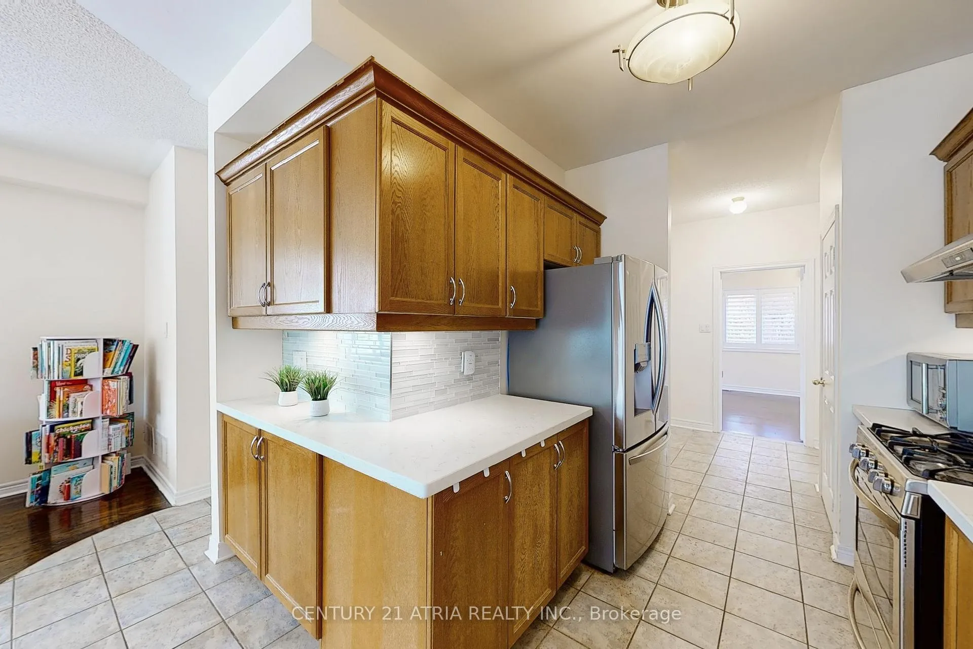 Photo 15 of 53 Country Glen Road, Markham, Cornell — HOMEH