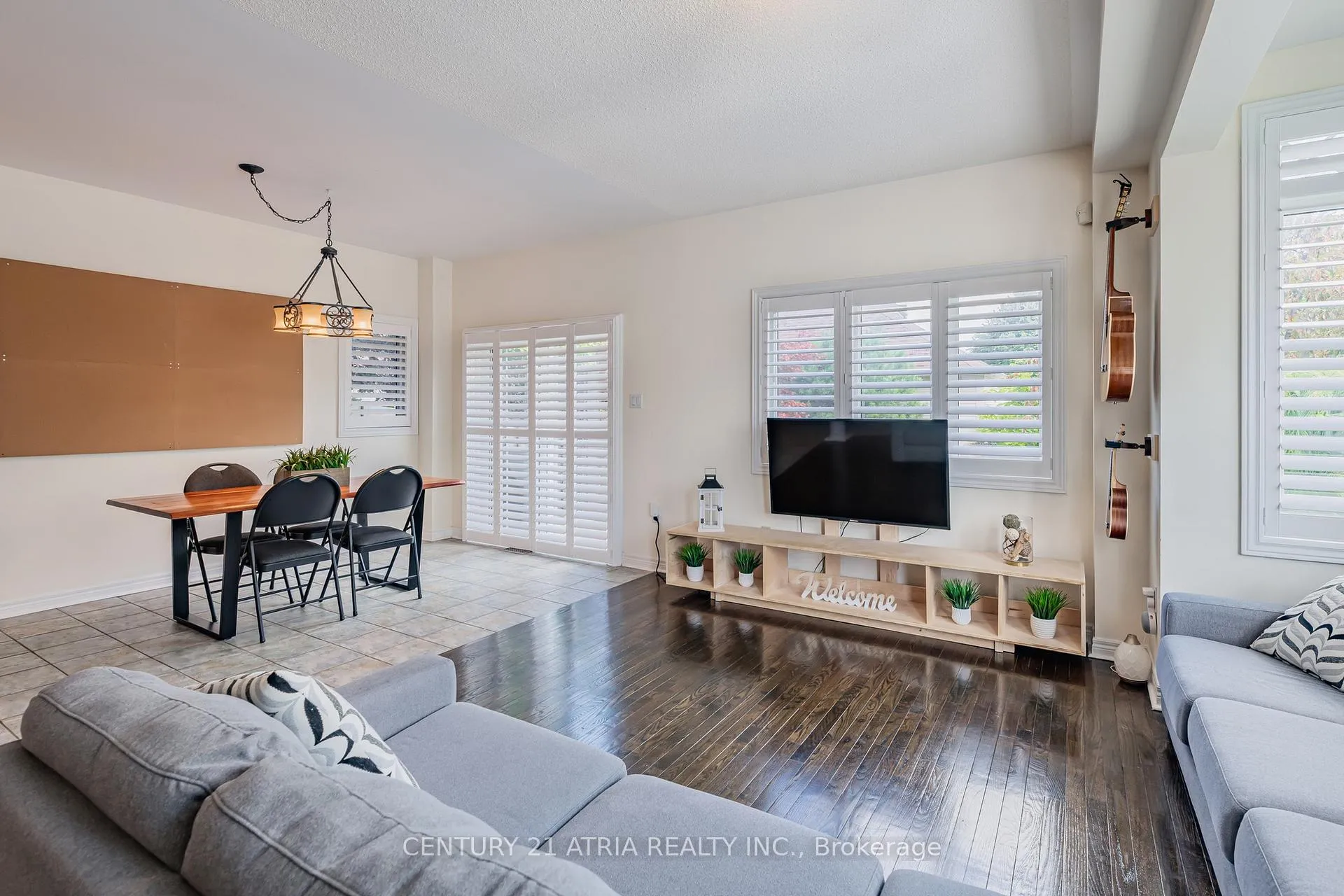 Photo 19 of 53 Country Glen Road, Markham, Cornell — HOMEH