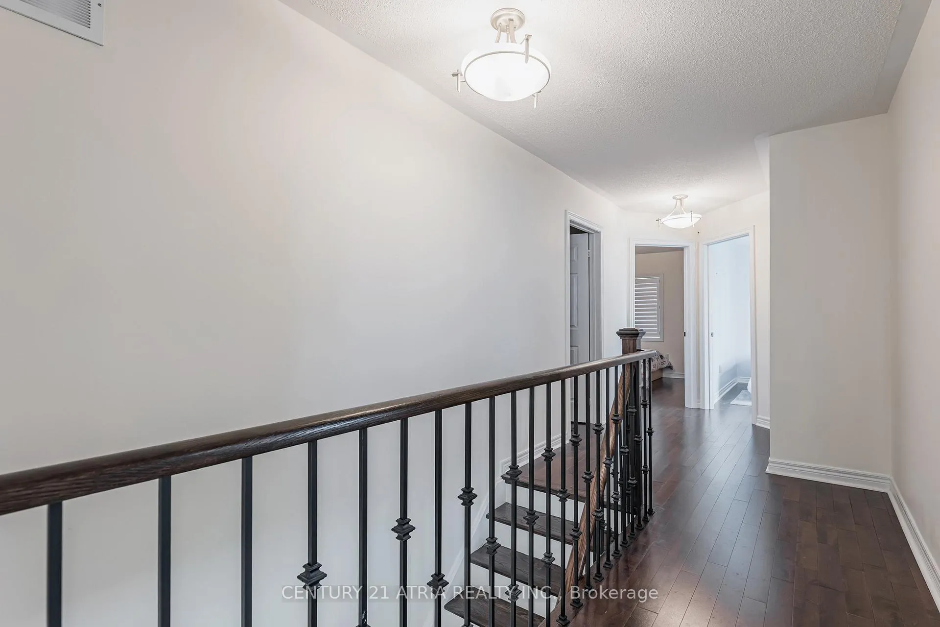 Photo 26 of 53 Country Glen Road, Markham, Cornell — HOMEH