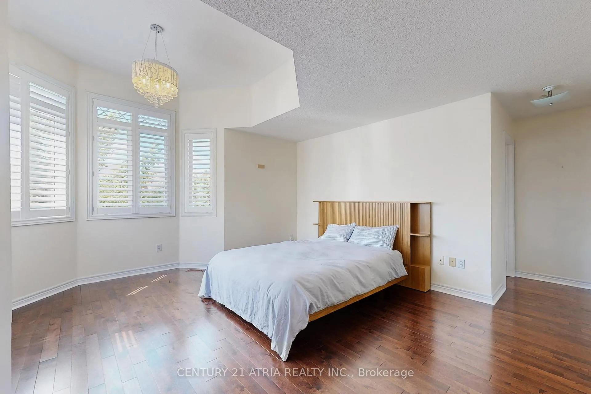 Photo 27 of 53 Country Glen Road, Markham, Cornell — HOMEH