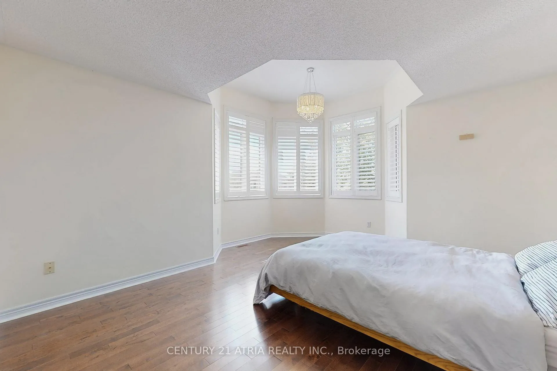 Photo 28 of 53 Country Glen Road, Markham, Cornell — HOMEH