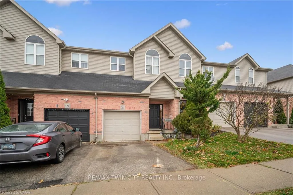 Photo 2 of 21 Brookfield Crescent, Kitchener, Country Hills West — HOMEH