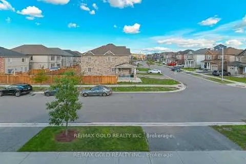 Photo 37 of 72 Brown Bear Street, Barrie, Rural Barrie Southwest — HOMEH