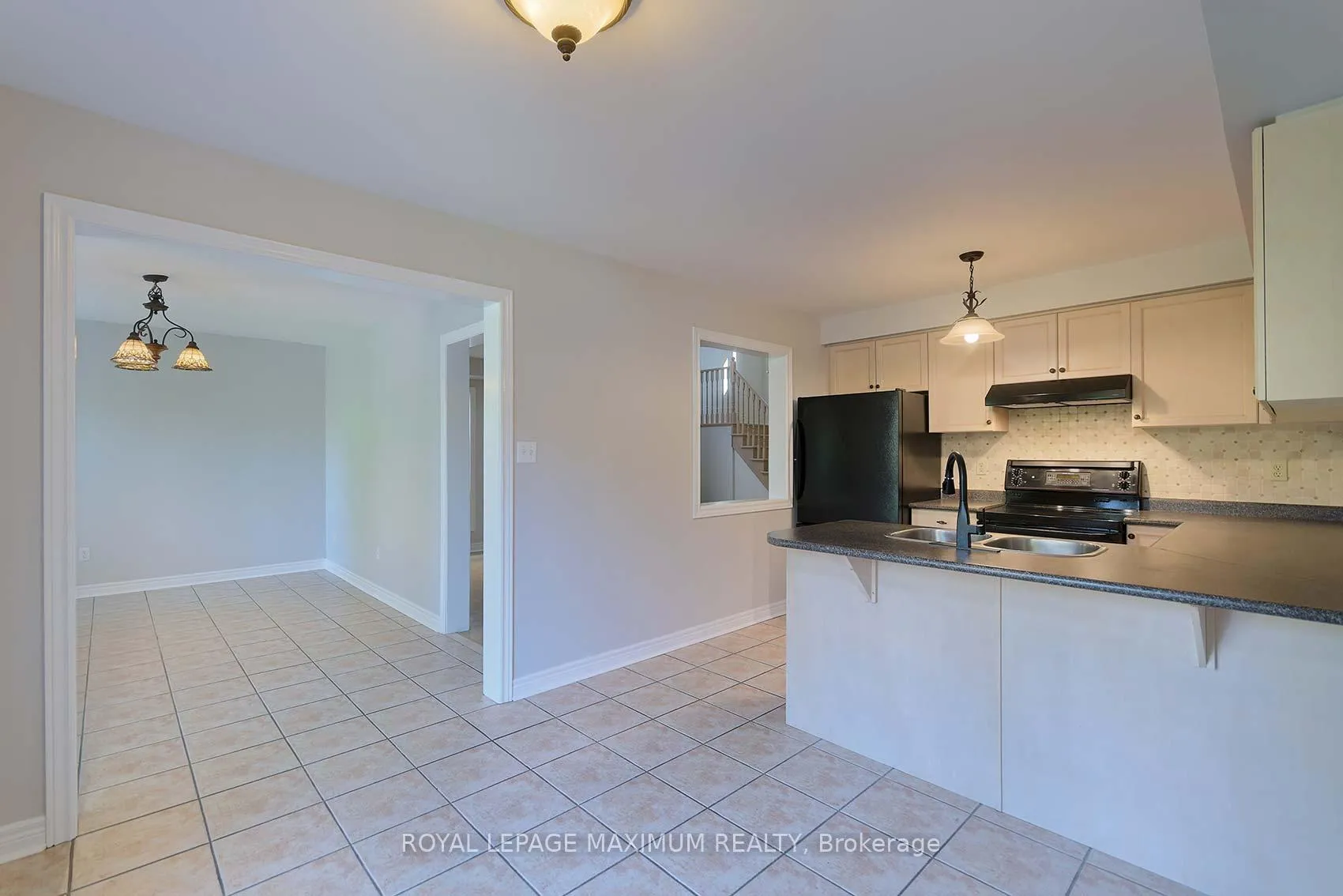 Photo 10 of 167 Marbella Road, Vaughan, Sonoma Heights — HOMEH