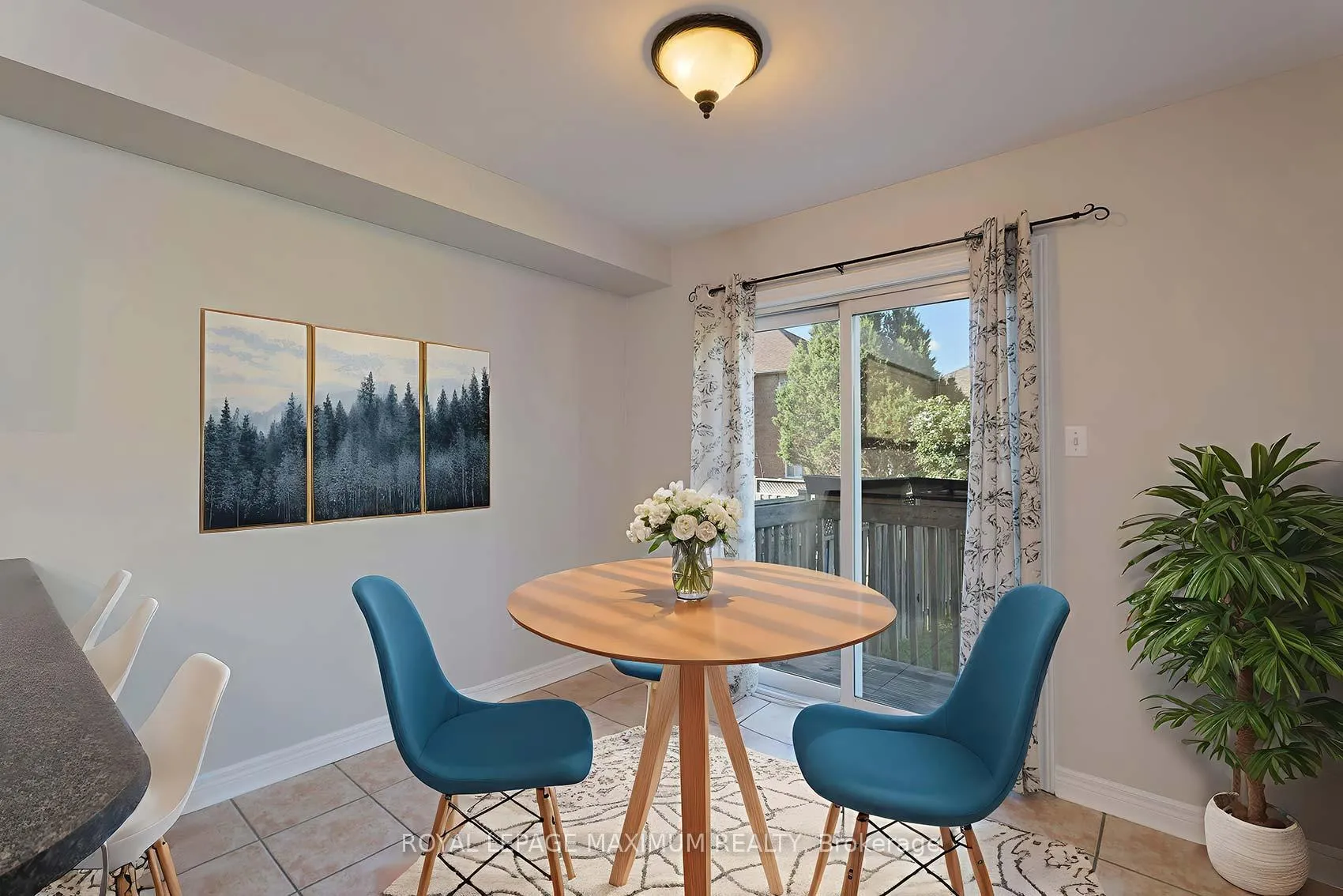 Photo 13 of 167 Marbella Road, Vaughan, Sonoma Heights — HOMEH