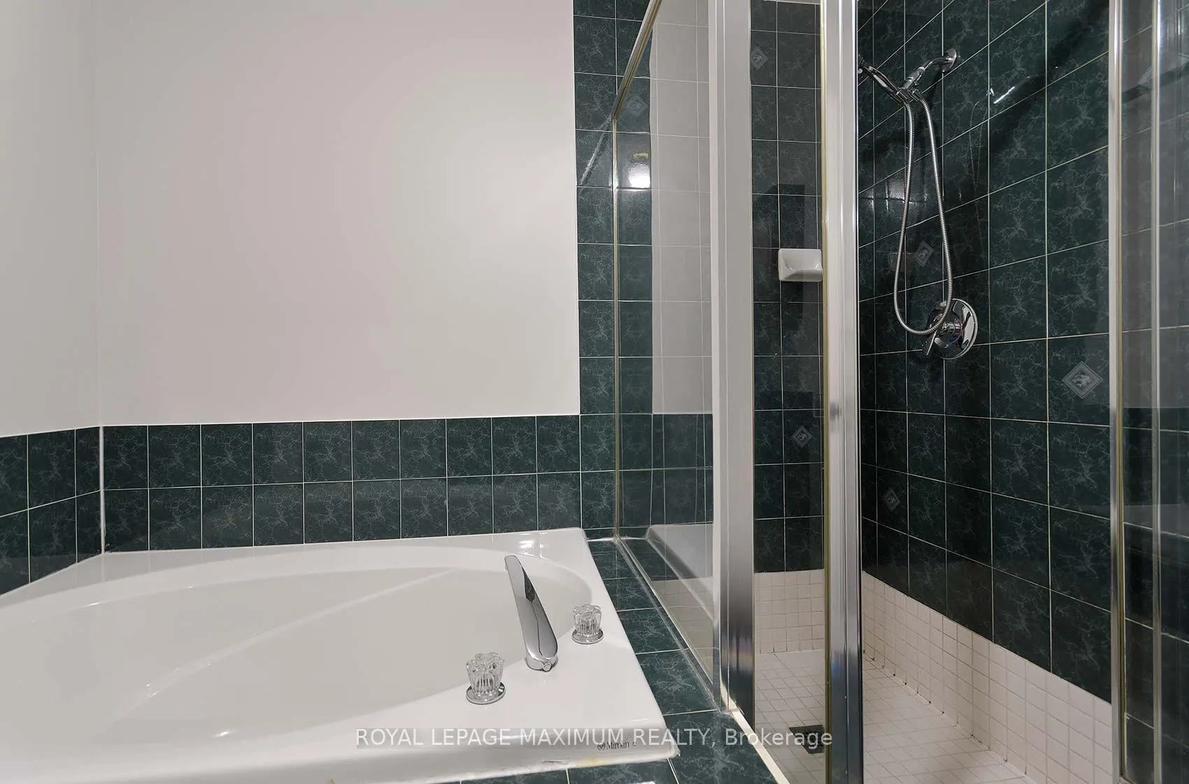 Photo 24 of 167 Marbella Road, Vaughan, Sonoma Heights — HOMEH
