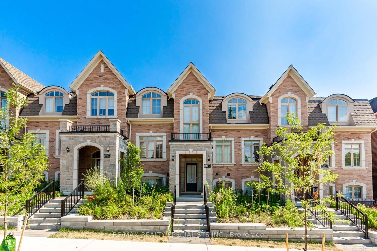 Photo 2 of 6867 14th Avenue, Markham, Box Grove — HOMEH