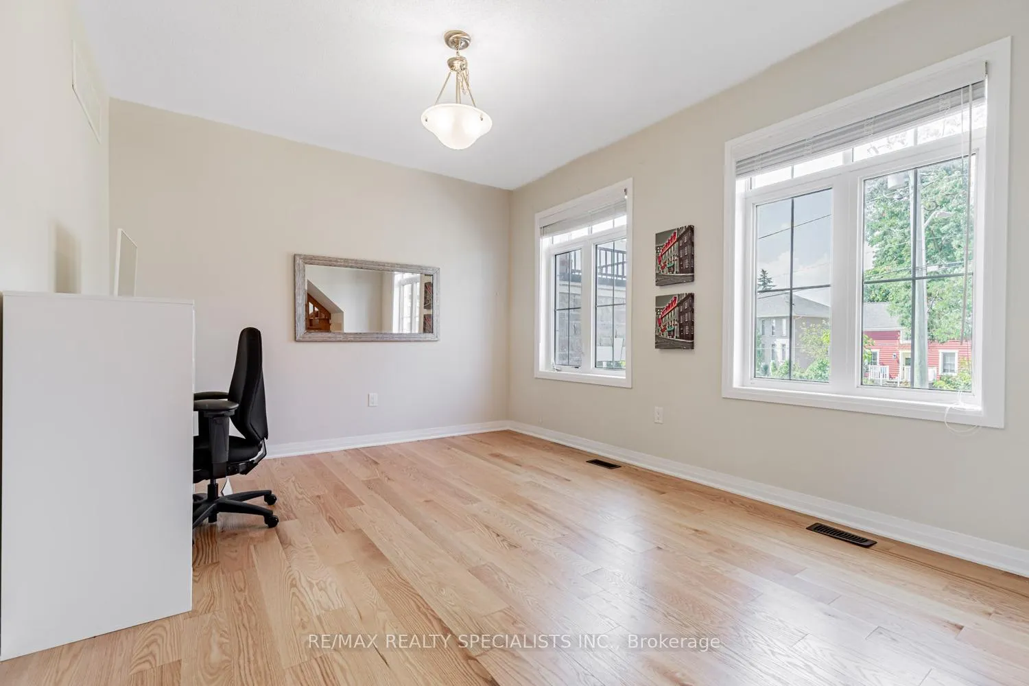 Photo 6 of 6867 14th Avenue, Markham, Box Grove — HOMEH