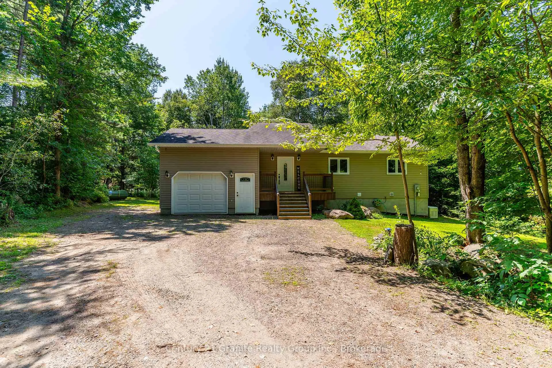 Photo 2 of 1012 Redner Road, Algonquin Highlands, Stanhope — HOMEH