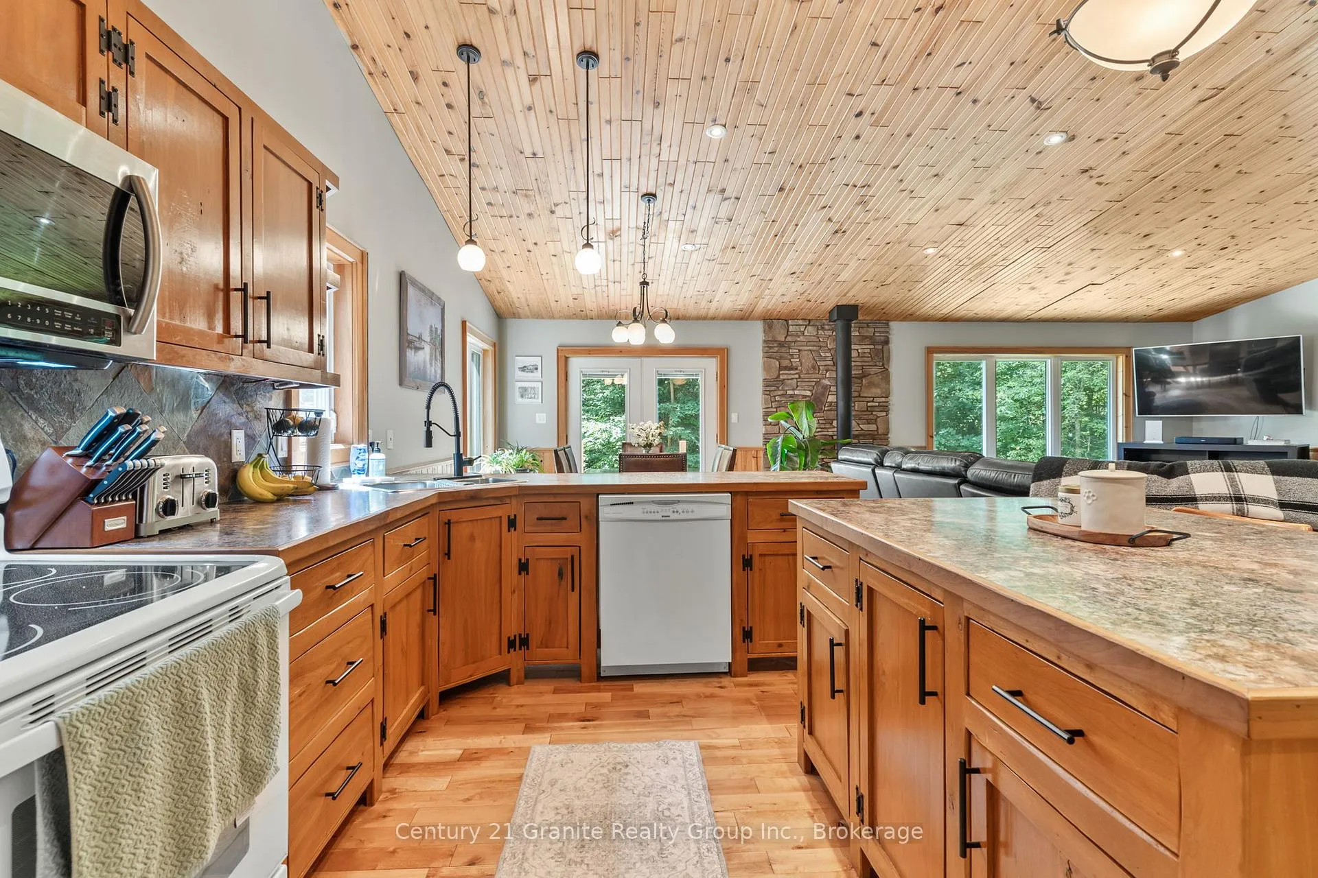Photo 7 of 1012 Redner Road, Algonquin Highlands, Stanhope — HOMEH
