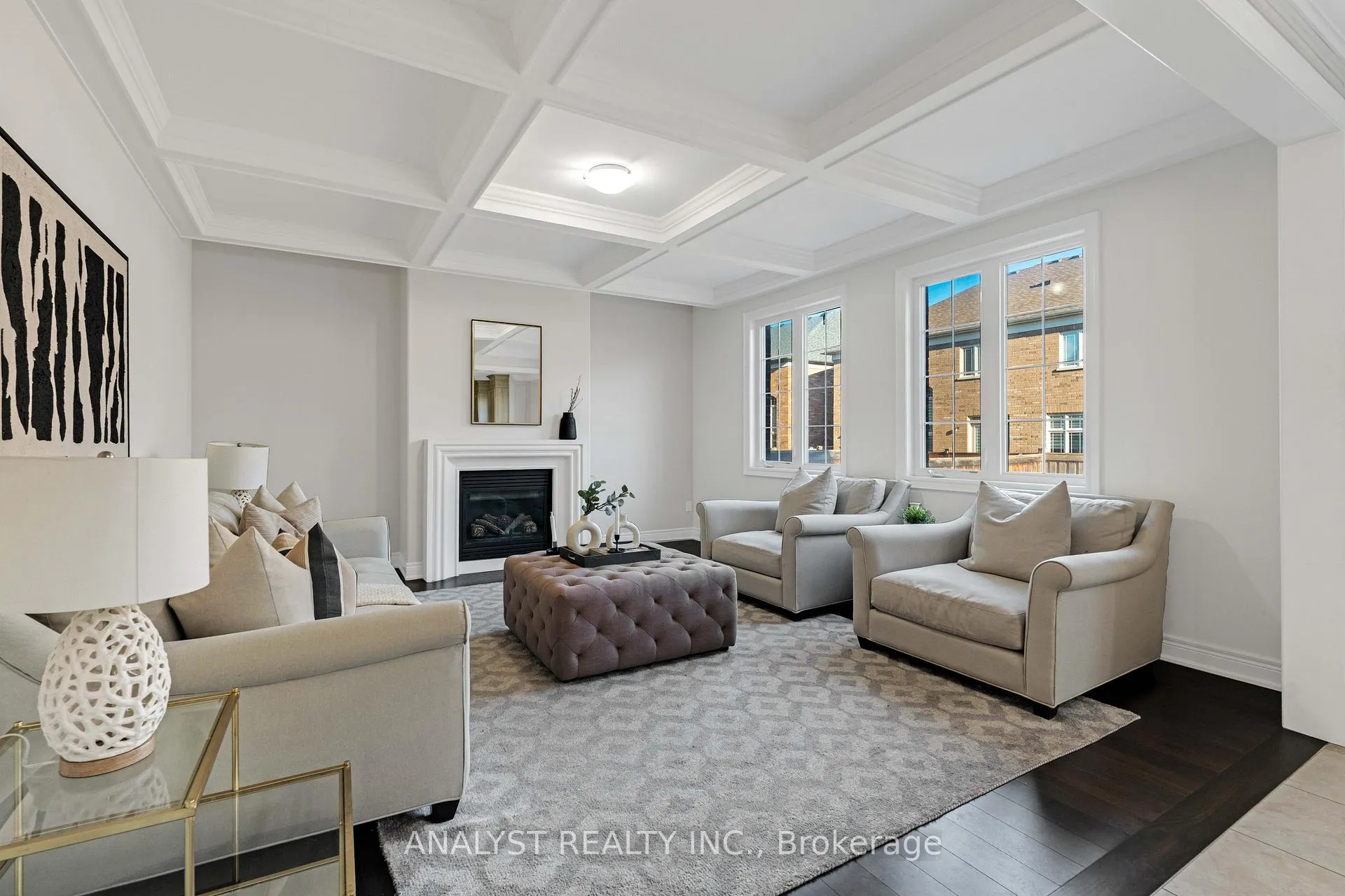 Photo 7 of 57 Balderson Drive, Vaughan, Kleinburg — HOMEH
