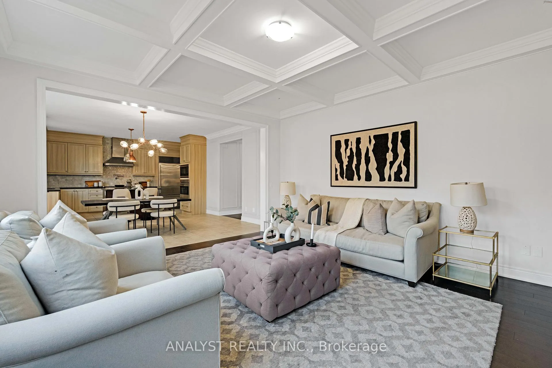 Photo 9 of 57 Balderson Drive, Vaughan, Kleinburg — HOMEH
