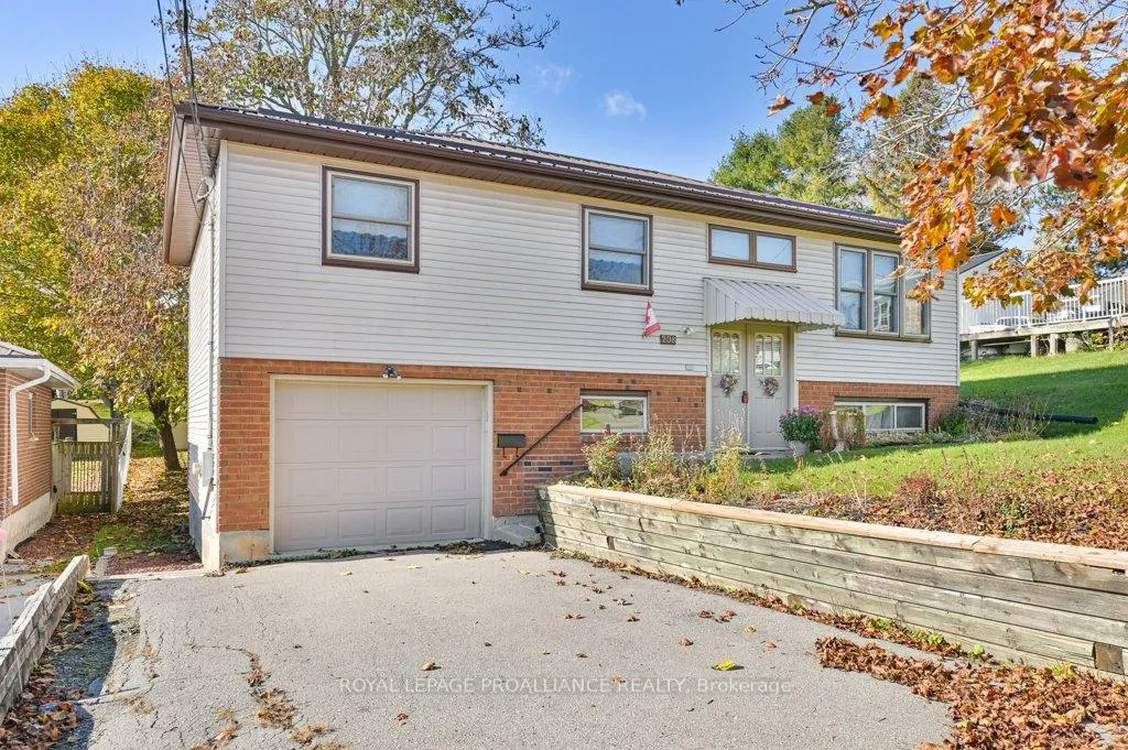 Photo 1 of 208 William Street, Stirling-Rawdon, Stirling Ward — HOMEH