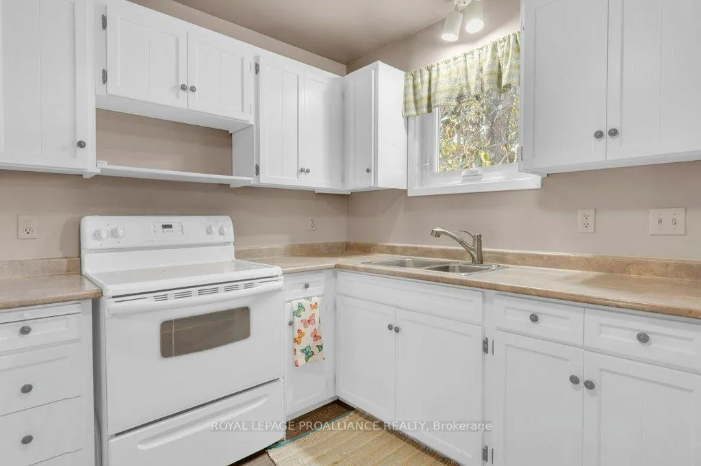Photo 14 of 208 William Street, Stirling-Rawdon, Stirling Ward — HOMEH