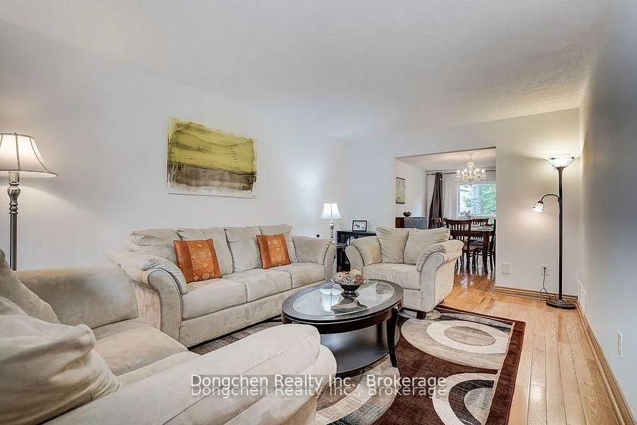 Photo 5 of 145 Brownridge Drive, Vaughan, Brownridge — HOMEH