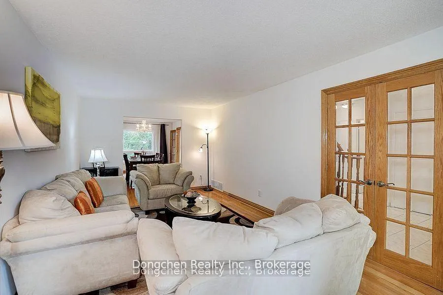 Photo 6 of 145 Brownridge Drive, Vaughan, Brownridge — HOMEH