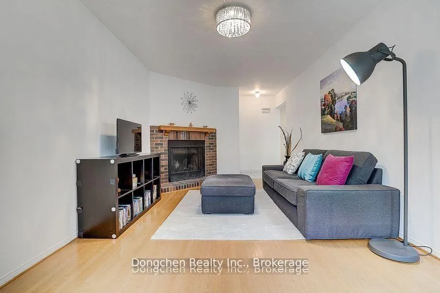 Photo 14 of 145 Brownridge Drive, Vaughan, Brownridge — HOMEH