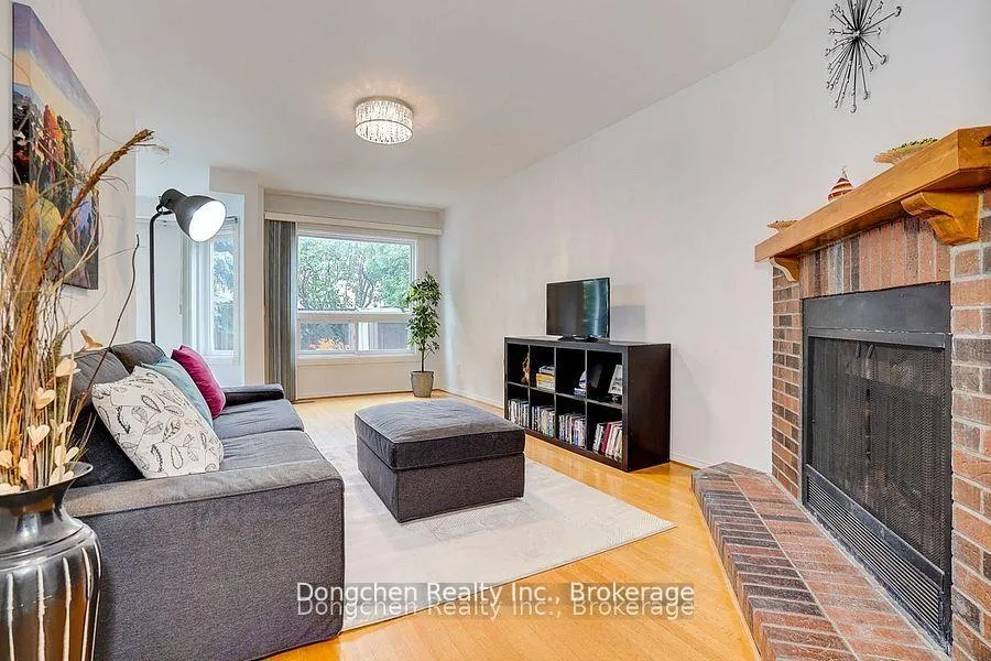 Photo 16 of 145 Brownridge Drive, Vaughan, Brownridge — HOMEH