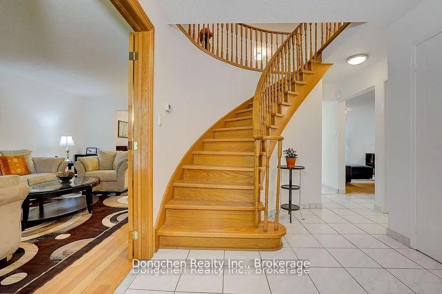 Photo 24 of 145 Brownridge Drive, Vaughan, Brownridge — HOMEH