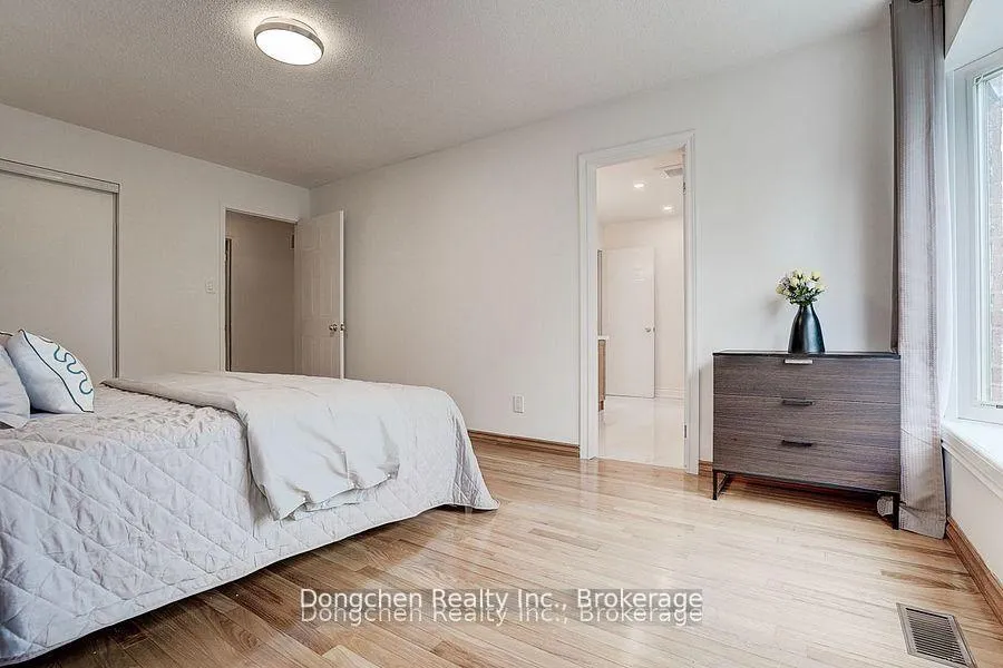 Photo 39 of 145 Brownridge Drive, Vaughan, Brownridge — HOMEH
