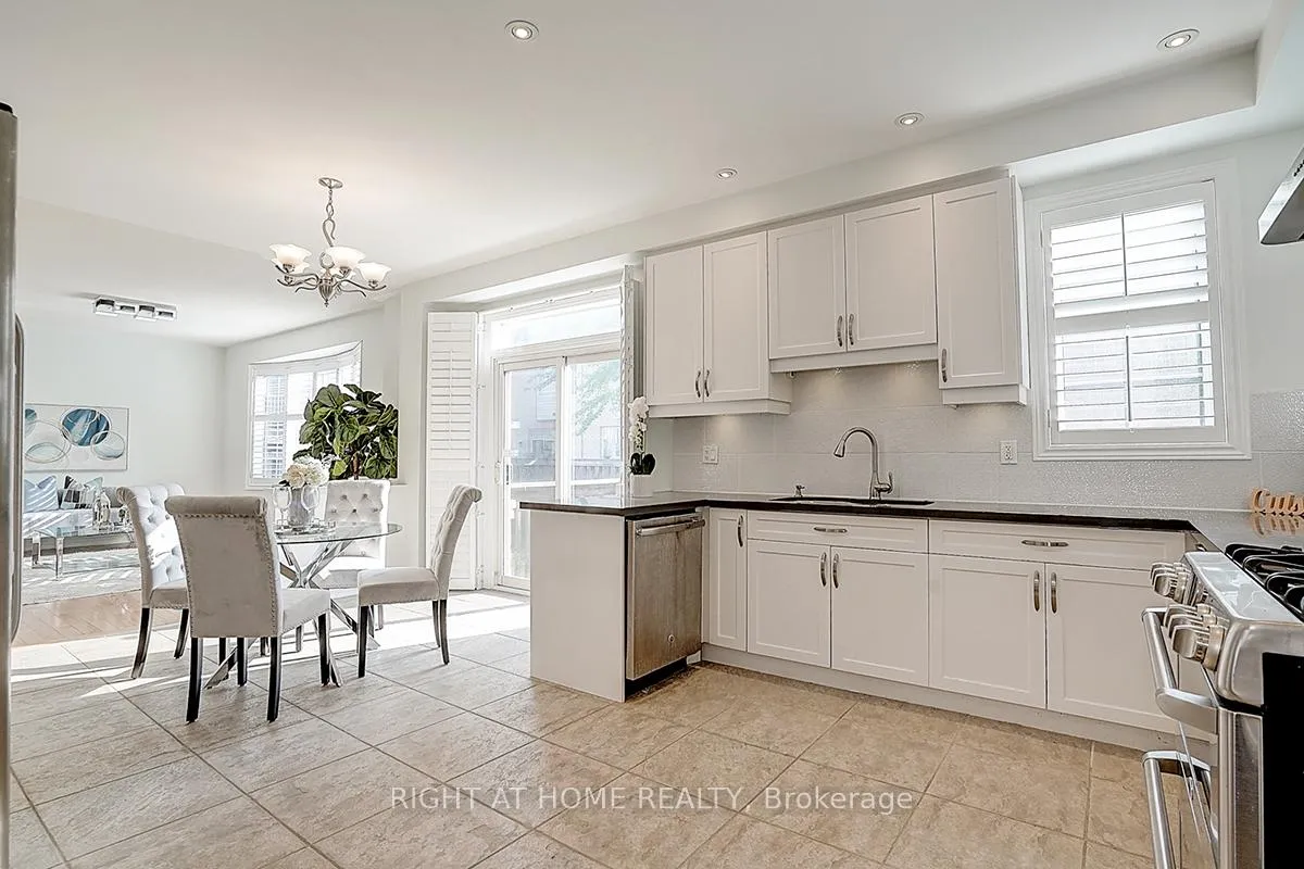 Photo 26 of 101 Heathfield Avenue, Markham, Victoria Manor-Jennings Gate — HOMEH