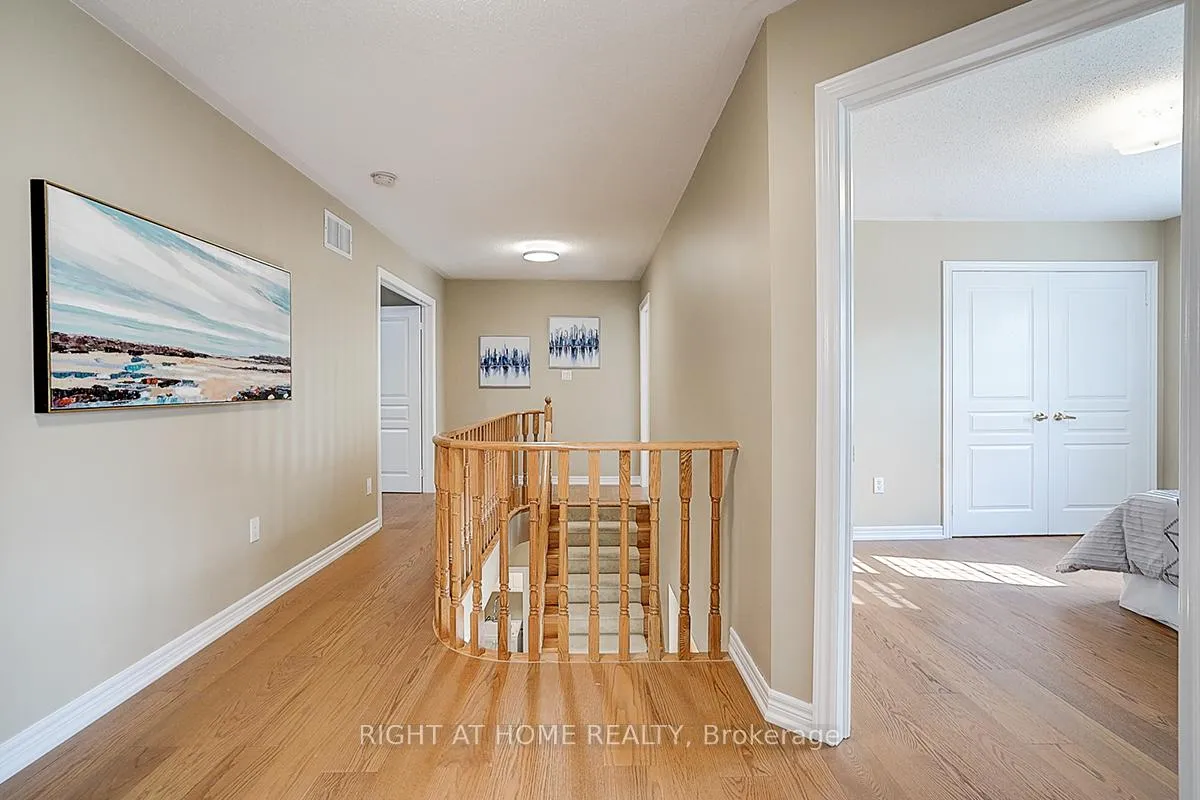 Photo 32 of 101 Heathfield Avenue, Markham, Victoria Manor-Jennings Gate — HOMEH
