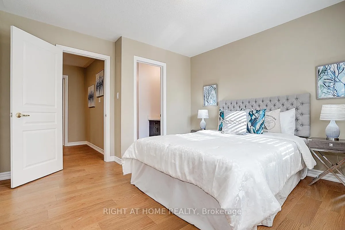 Photo 39 of 101 Heathfield Avenue, Markham, Victoria Manor-Jennings Gate — HOMEH