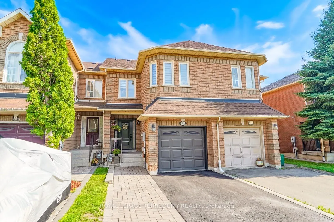 Photo 1 of 9 Stonebriar Drive, Vaughan, Maple — HOMEH