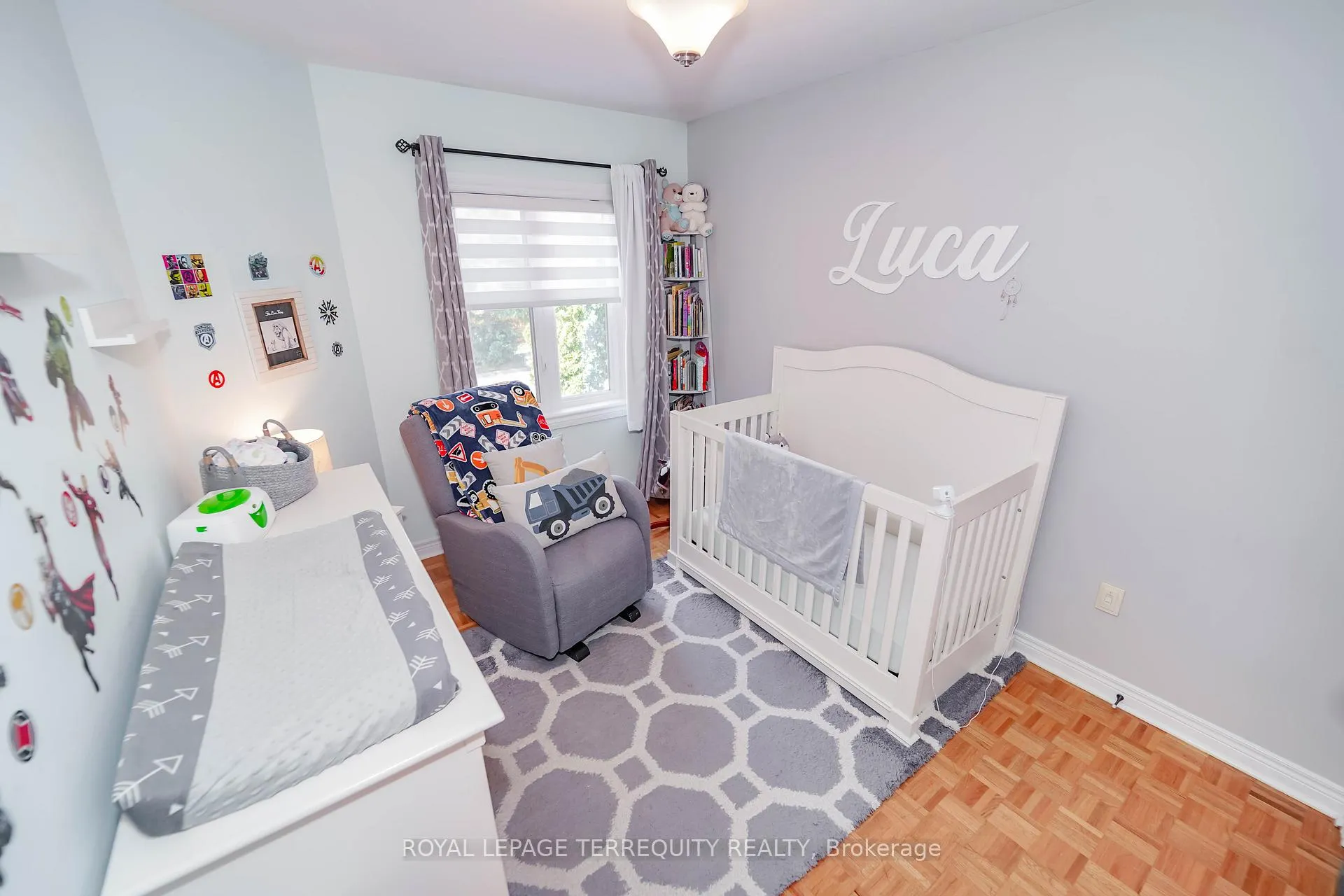 Photo 24 of 9 Stonebriar Drive, Vaughan, Maple — HOMEH