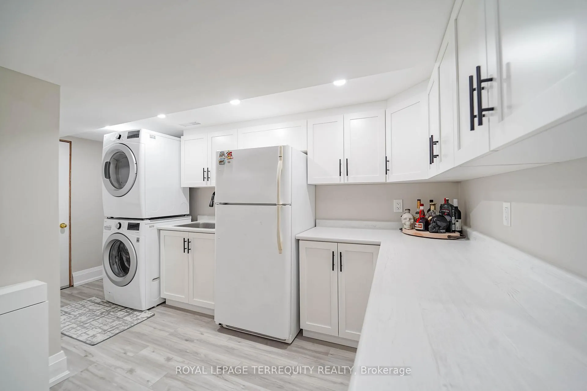 Photo 29 of 9 Stonebriar Drive, Vaughan, Maple — HOMEH
