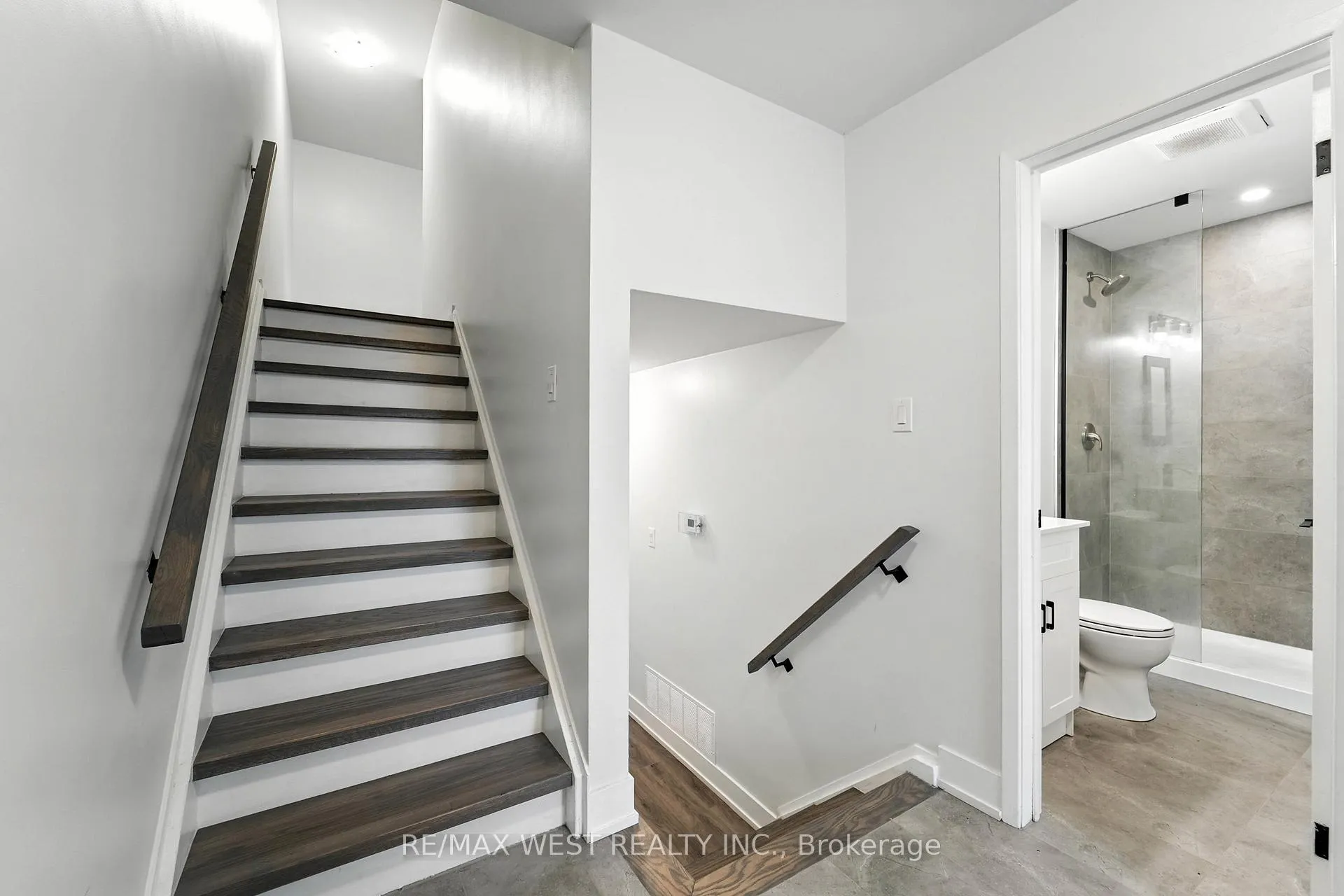 Photo 6 of 34 Stewart Avenue, New Tecumseth, Alliston — HOMEH