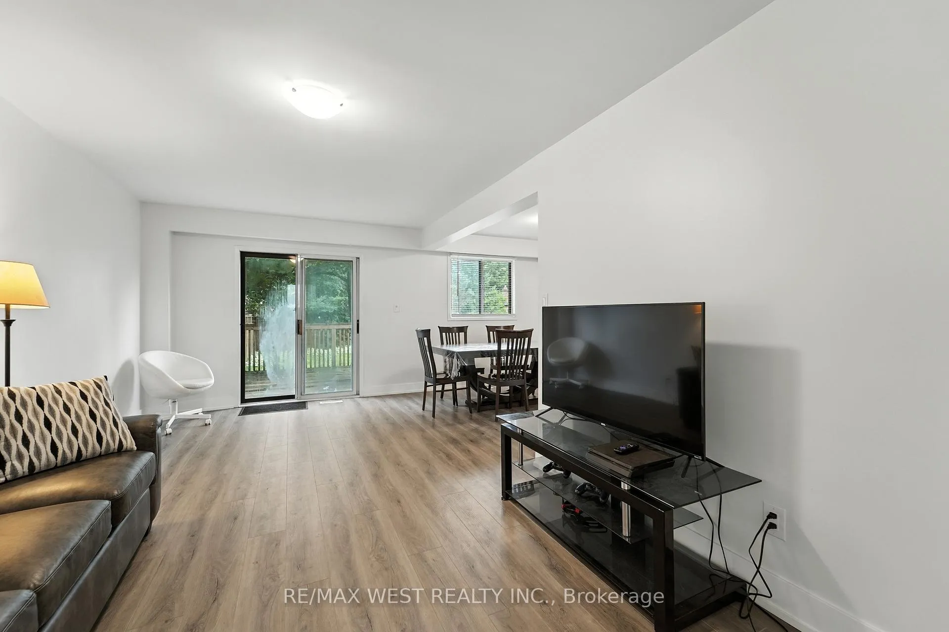 Photo 7 of 34 Stewart Avenue, New Tecumseth, Alliston — HOMEH