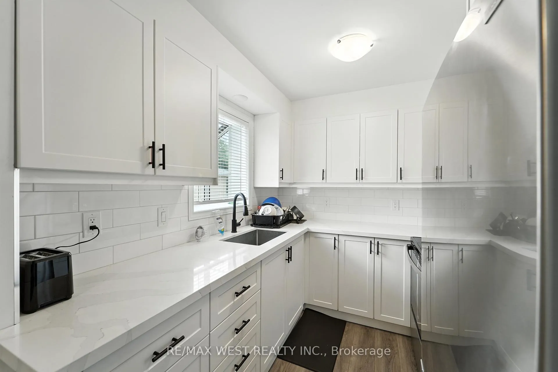 Photo 10 of 34 Stewart Avenue, New Tecumseth, Alliston — HOMEH