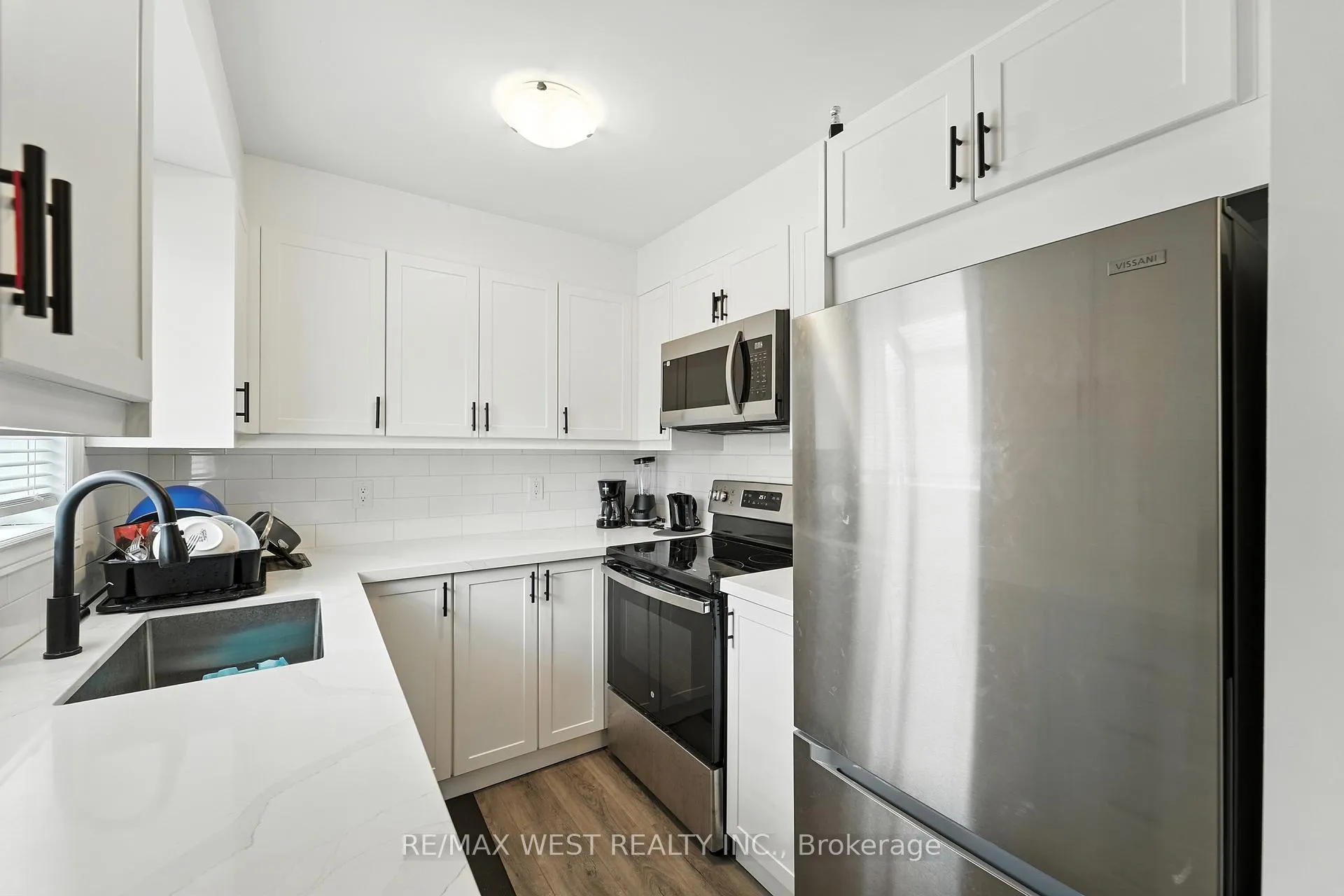 Photo 11 of 34 Stewart Avenue, New Tecumseth, Alliston — HOMEH