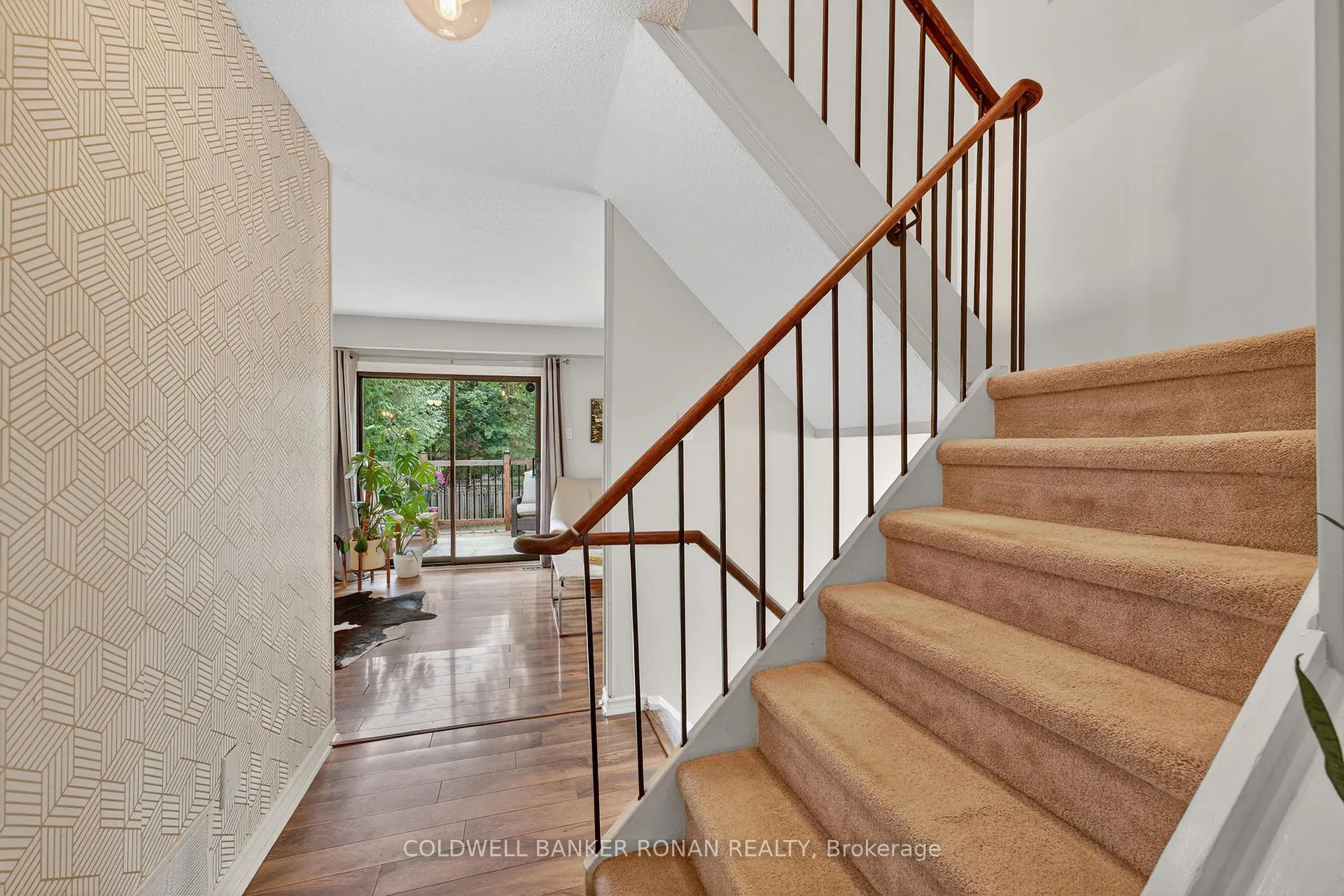 Photo 23 of 16 Fraser Avenue, New Tecumseth, Tottenham — HOMEH