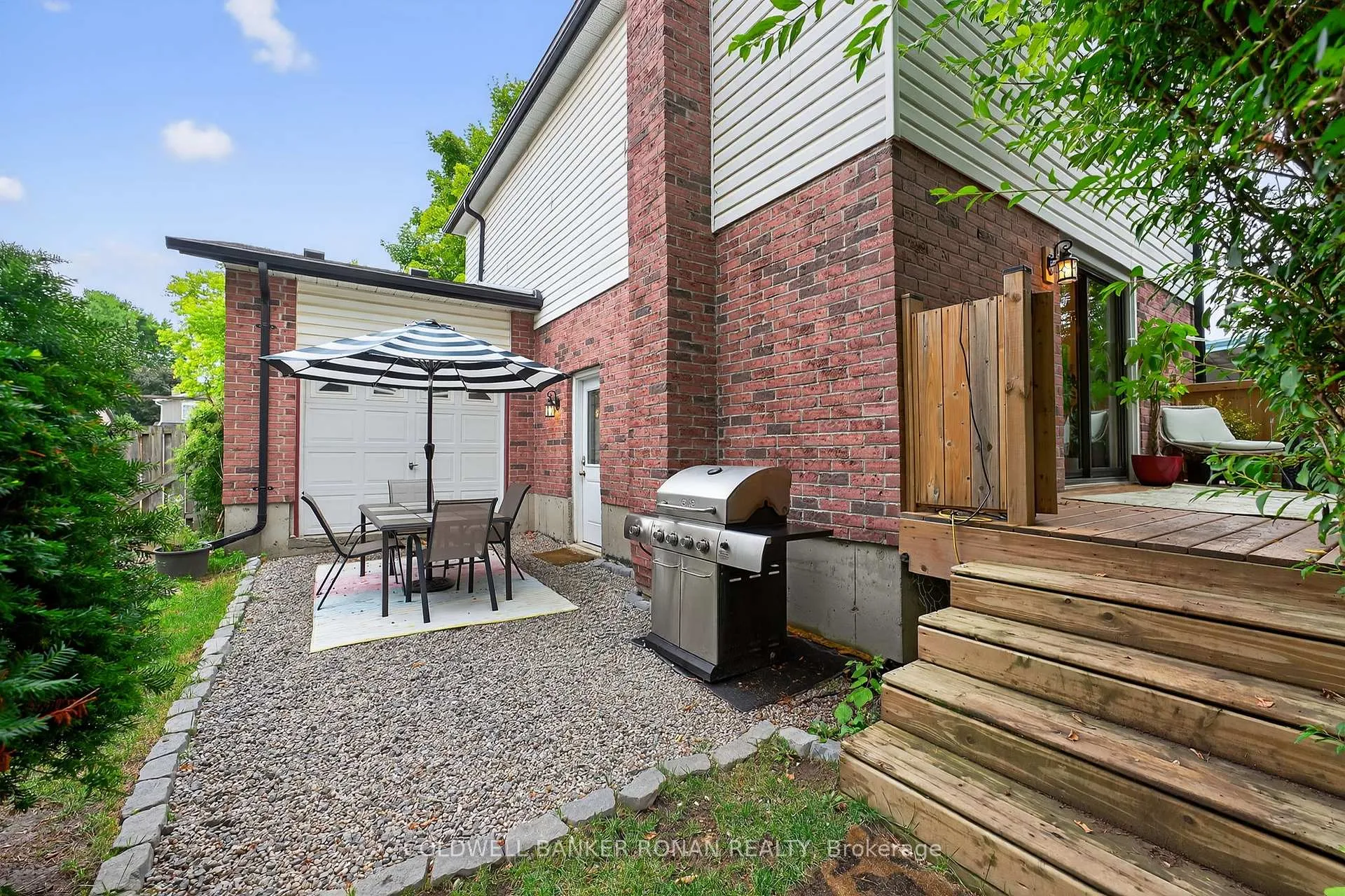 Photo 46 of 16 Fraser Avenue, New Tecumseth, Tottenham — HOMEH