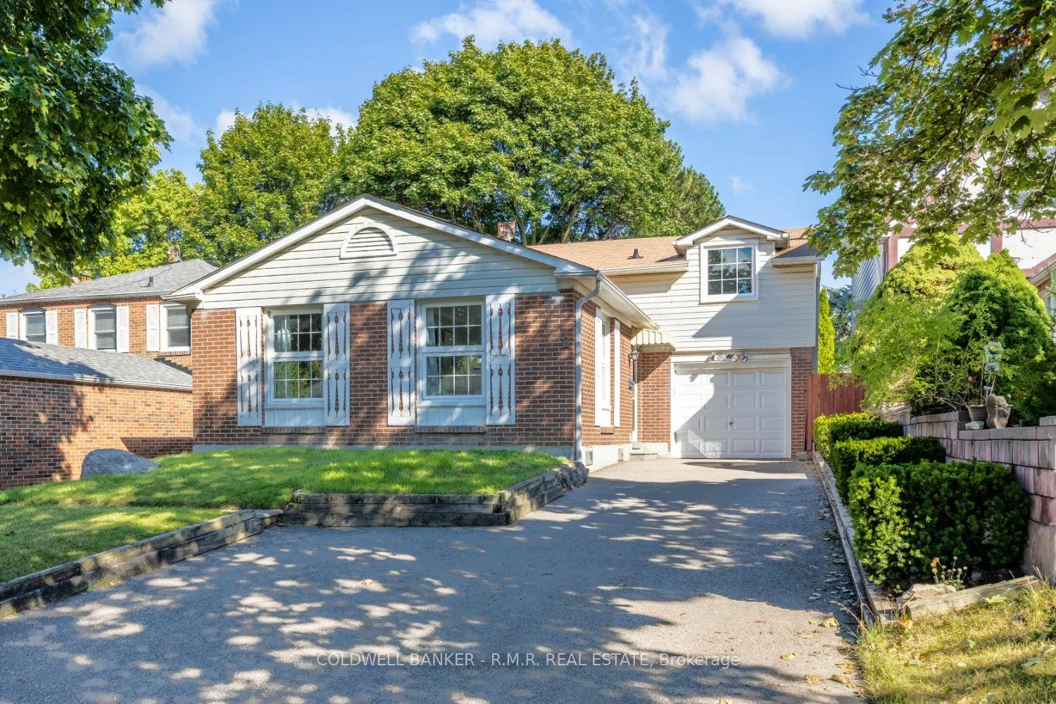 Photo 1 of 8 Aberfeldy Crescent, Markham, German Mills — HOMEH