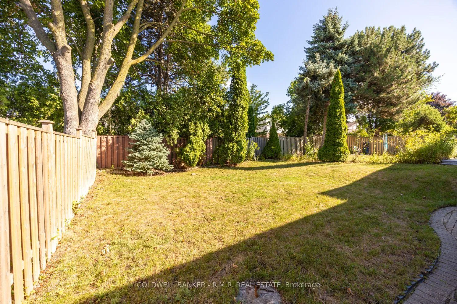 Photo 32 of 8 Aberfeldy Crescent, Markham, German Mills — HOMEH