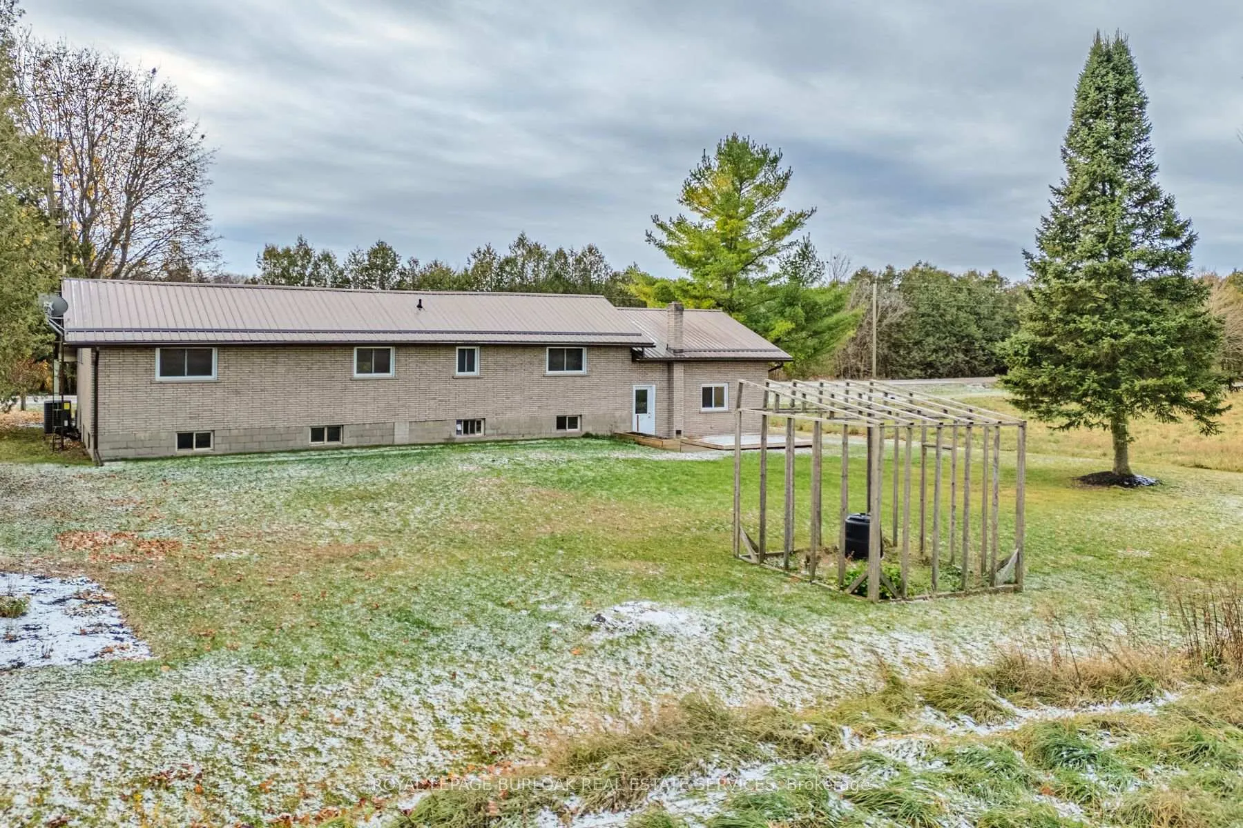 Photo 38 of 56 Eleventh Concession Road, Brant, Burford — HOMEH