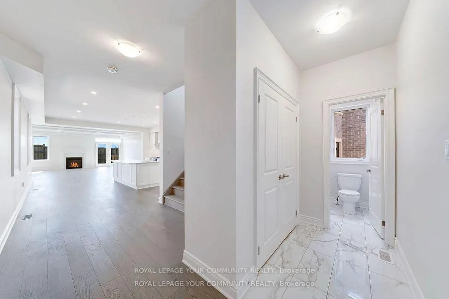 Photo 10 of 243A Andy Crescent, Vaughan, West Woodbridge — HOMEH
