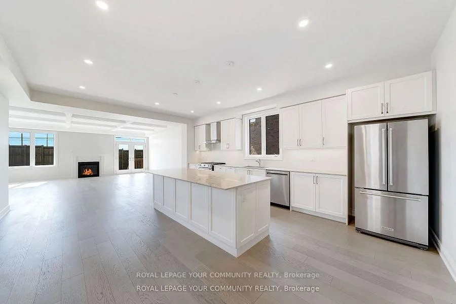 Photo 13 of 243A Andy Crescent, Vaughan, West Woodbridge — HOMEH