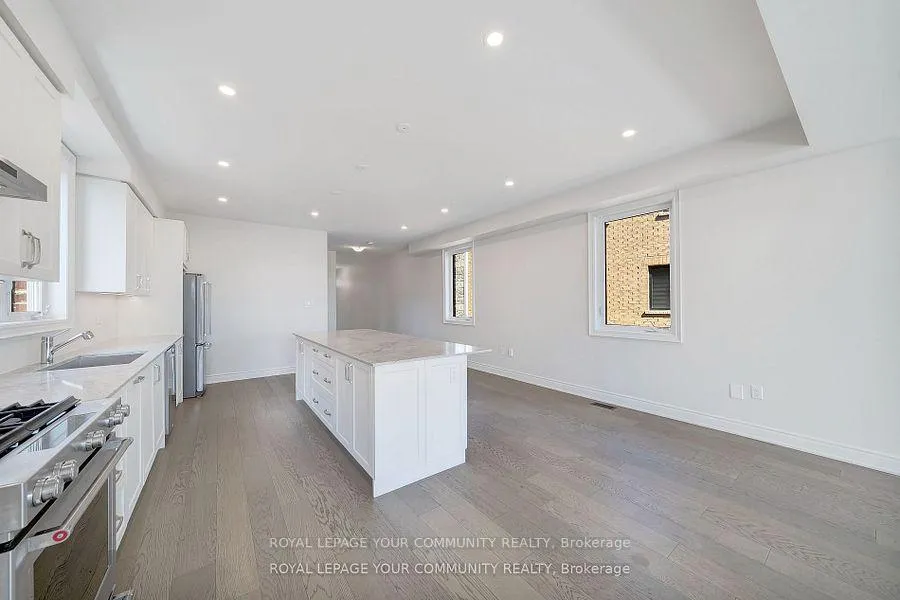 Photo 16 of 243A Andy Crescent, Vaughan, West Woodbridge — HOMEH