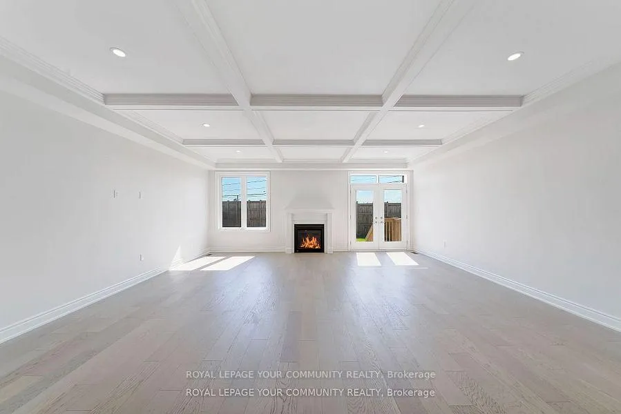 Photo 18 of 243A Andy Crescent, Vaughan, West Woodbridge — HOMEH