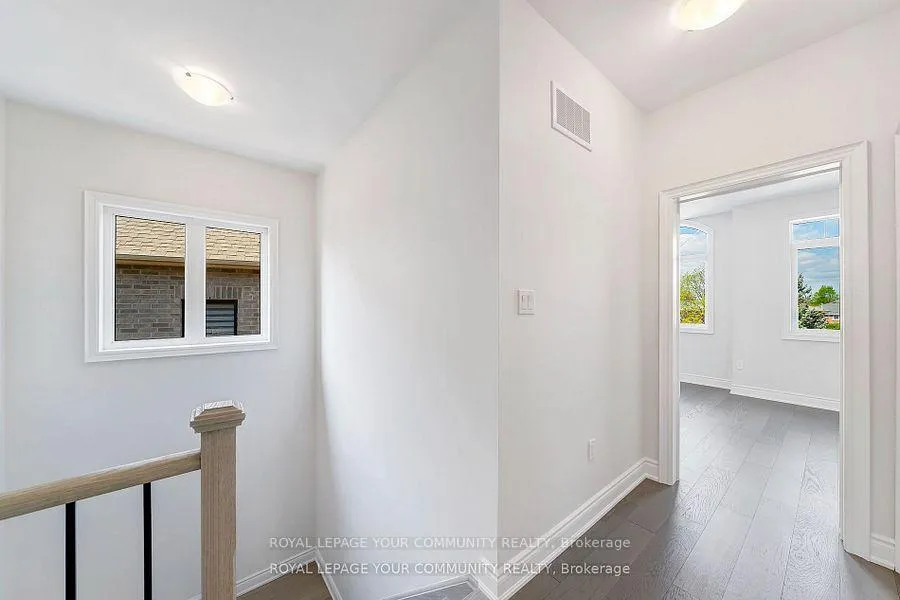 Photo 21 of 243A Andy Crescent, Vaughan, West Woodbridge — HOMEH