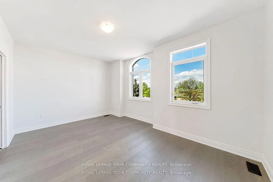 Photo 23 of 243A Andy Crescent, Vaughan, West Woodbridge — HOMEH