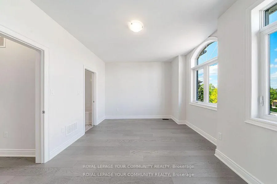 Photo 24 of 243A Andy Crescent, Vaughan, West Woodbridge — HOMEH