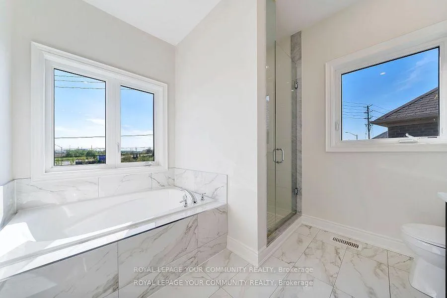 Photo 33 of 243A Andy Crescent, Vaughan, West Woodbridge — HOMEH