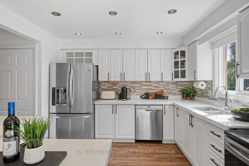Photo 8 of 65 Westhampton Drive, Vaughan, Brownridge — HOMEH